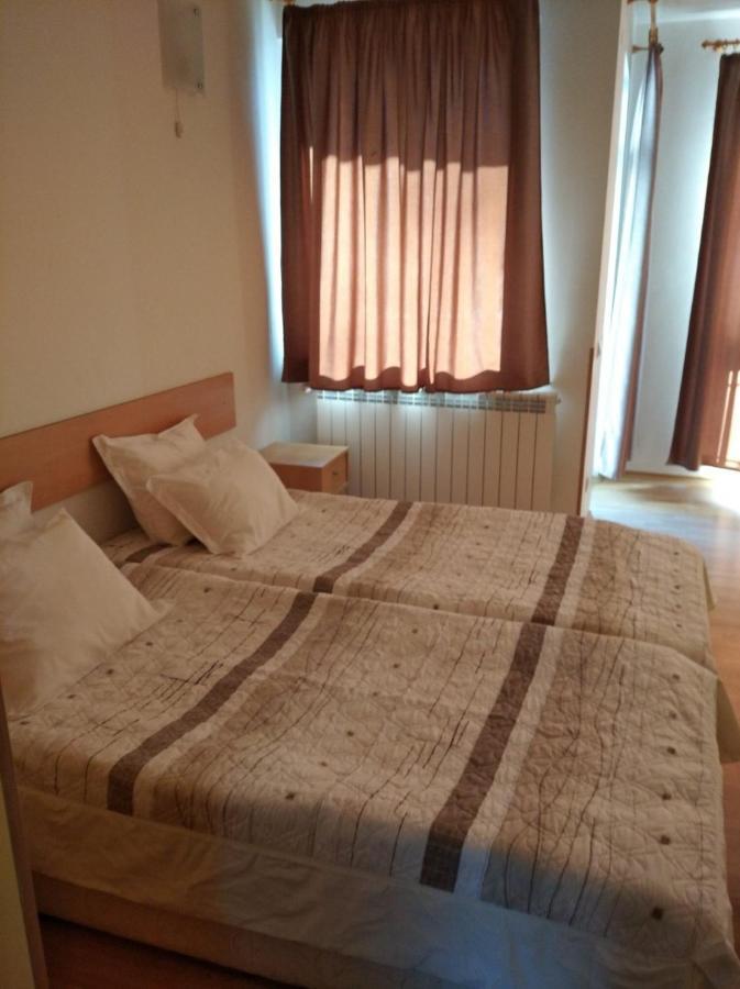 Apart Hotel Flora Residence - Clover Building Flat 09 波罗维茨 外观 照片
