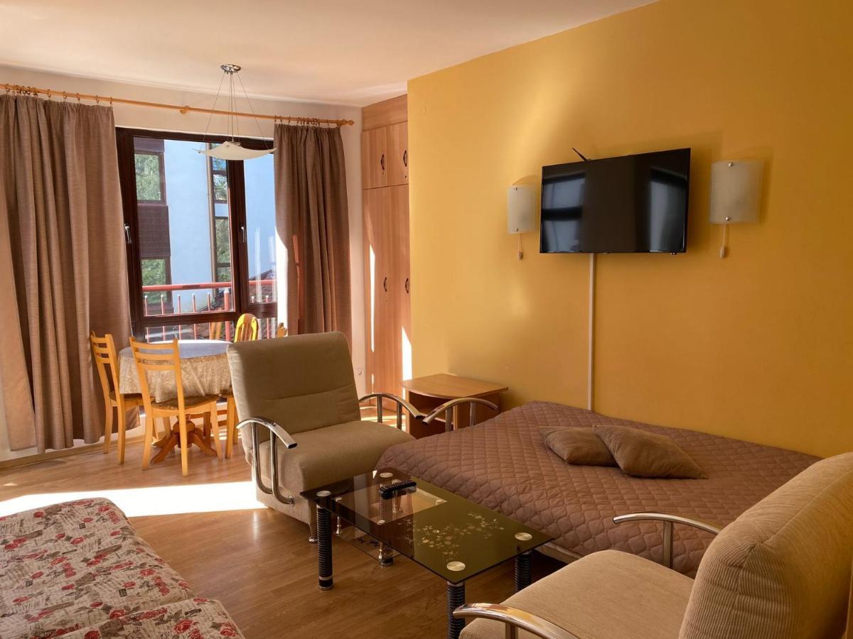 Apart Hotel Flora Residence - Clover Building Flat 09 波罗维茨 外观 照片