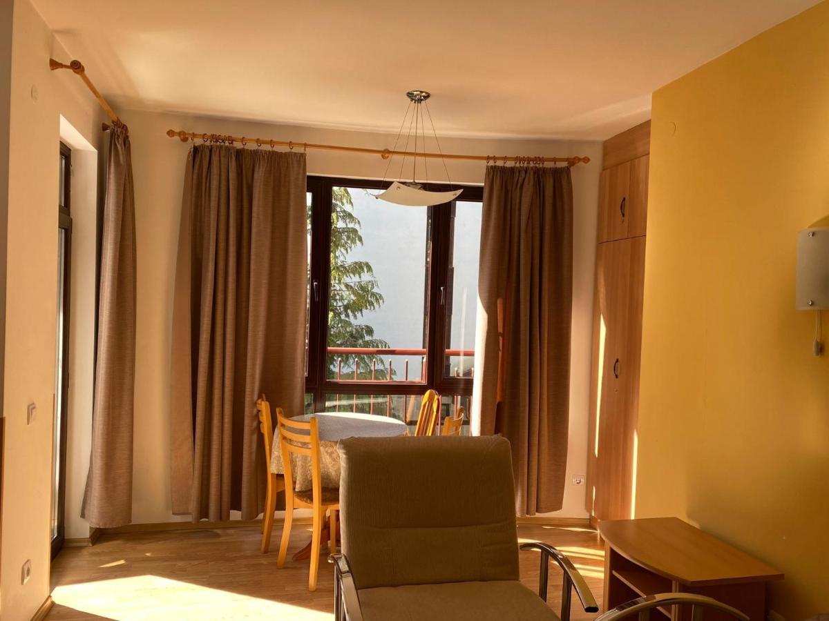 Apart Hotel Flora Residence - Clover Building Flat 09 波罗维茨 外观 照片